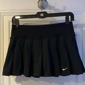 Black Nike Tennis skirt